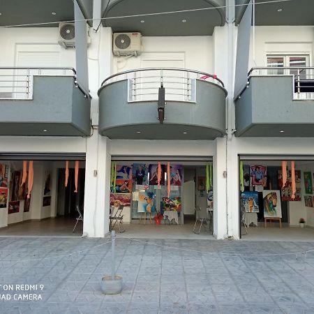 Artistic Rent Rooms & Apartments Nea Kallikrateia エクステリア 写真
