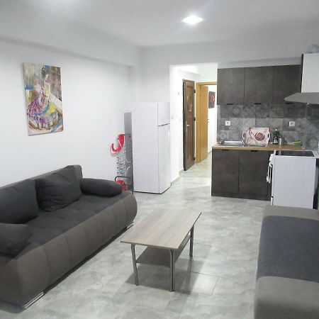 Artistic Rent Rooms & Apartments Nea Kallikrateia エクステリア 写真