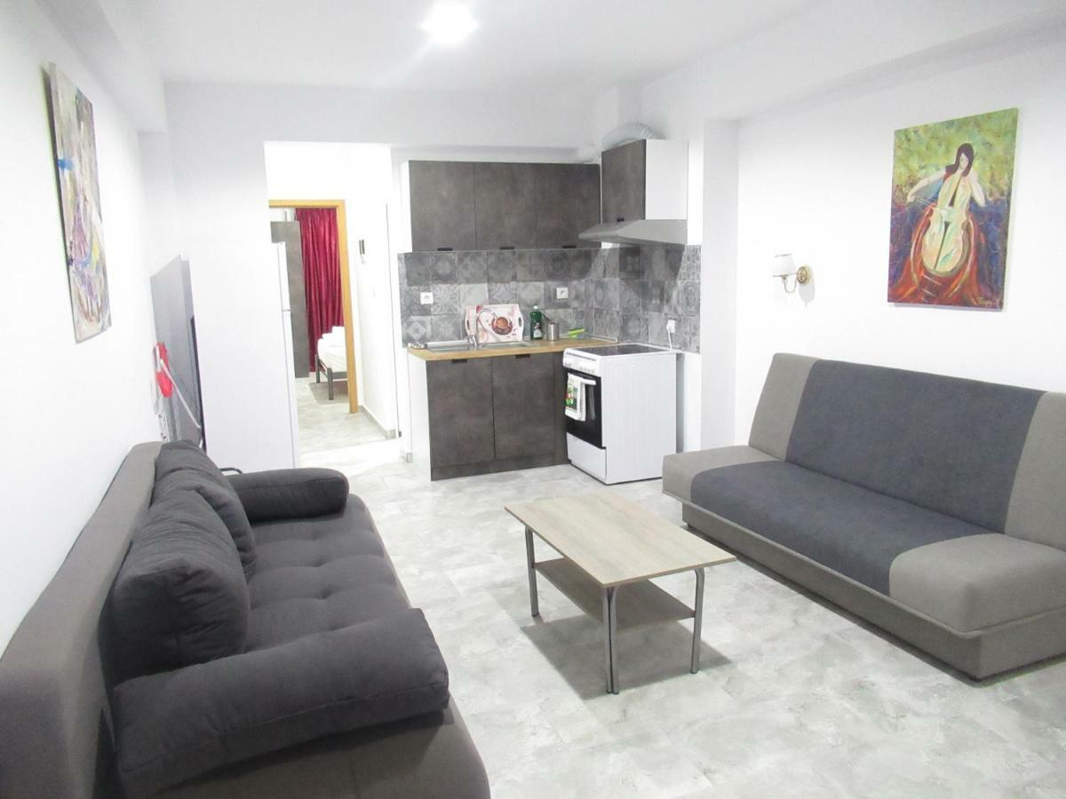 Artistic Rent Rooms & Apartments Nea Kallikrateia エクステリア 写真